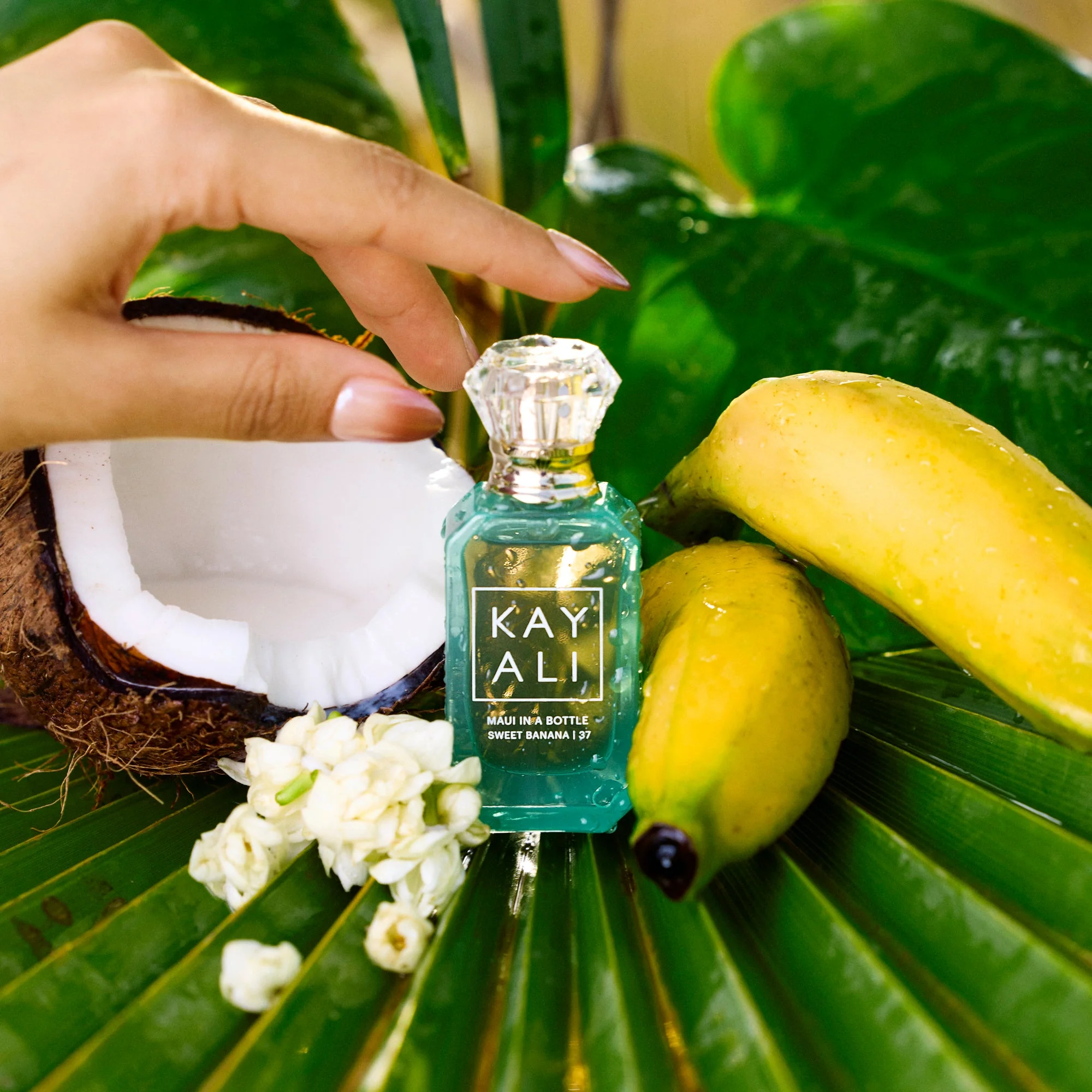 Vacay in a Bottle Miniature Set (Capri, Maui, Maldives, Marrakesh) - Image 4